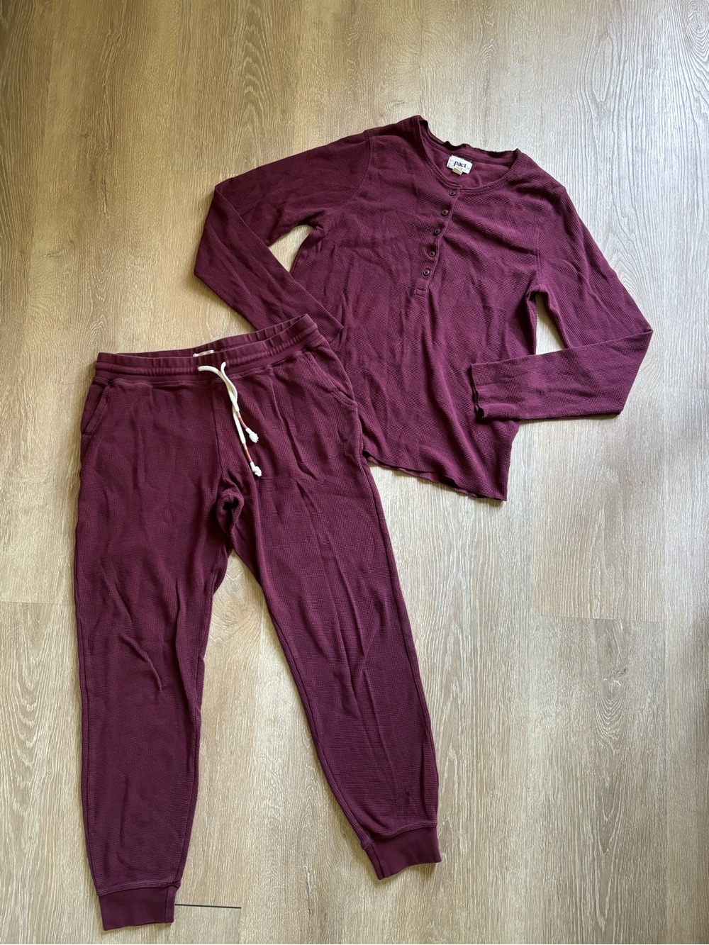 Pact Organic Thermal Waffle Knit Plum Henley & Jogger Set Women’s size Medium